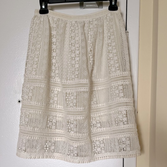 Lace skirt in size small - Picture 1 of 8